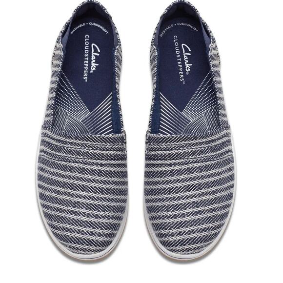 Cloudsteppers by Clarks Shoes - Clarks Cloudsteppers Breeze Step II Slip on Sneaker Women’s 8 Comfort Casual